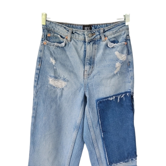 BDG Urban Outfitters Patchwork Slim Straight Jeans Sz 26 High-Waisted Distressed - Picture 9 of 16